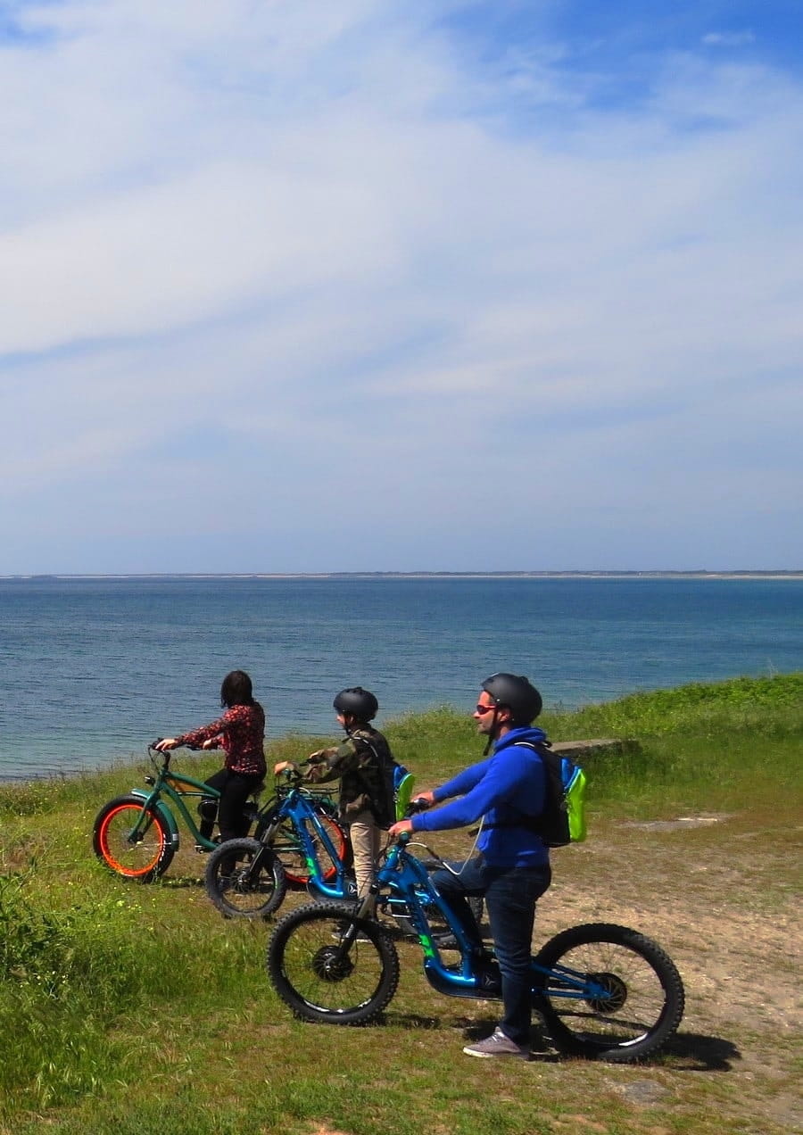 Balade insolite : louez vélos  et trottinette électrique tout terrain en bain de quiberon, Erdeven et Carnac